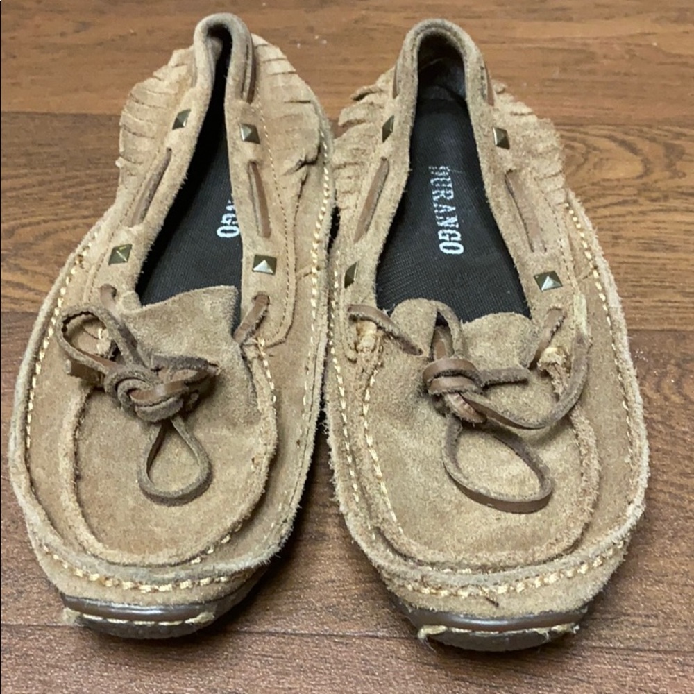 DURANGO tan studded shoes with fringe